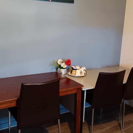 Homestay, Handy City Center クライストチャーチ エクステリア 写真